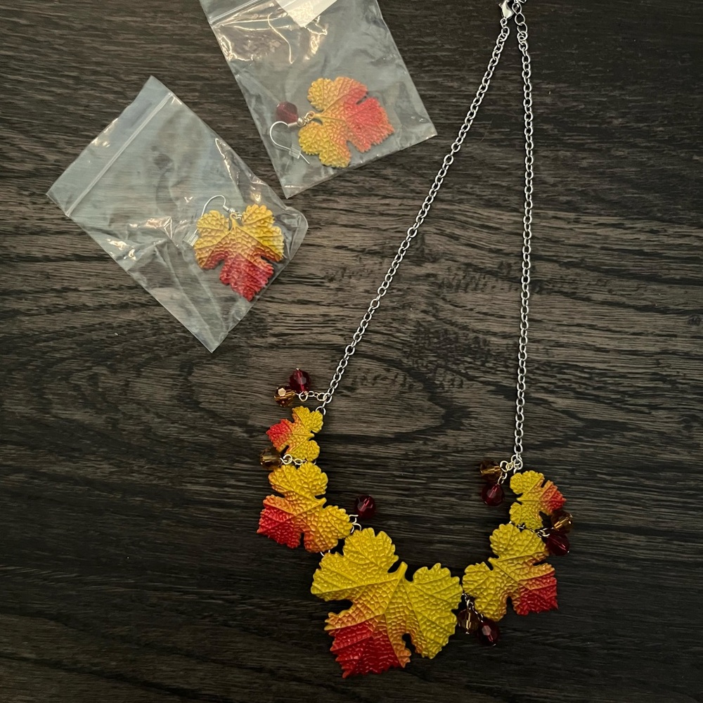 Fall leaf necklace & earrings